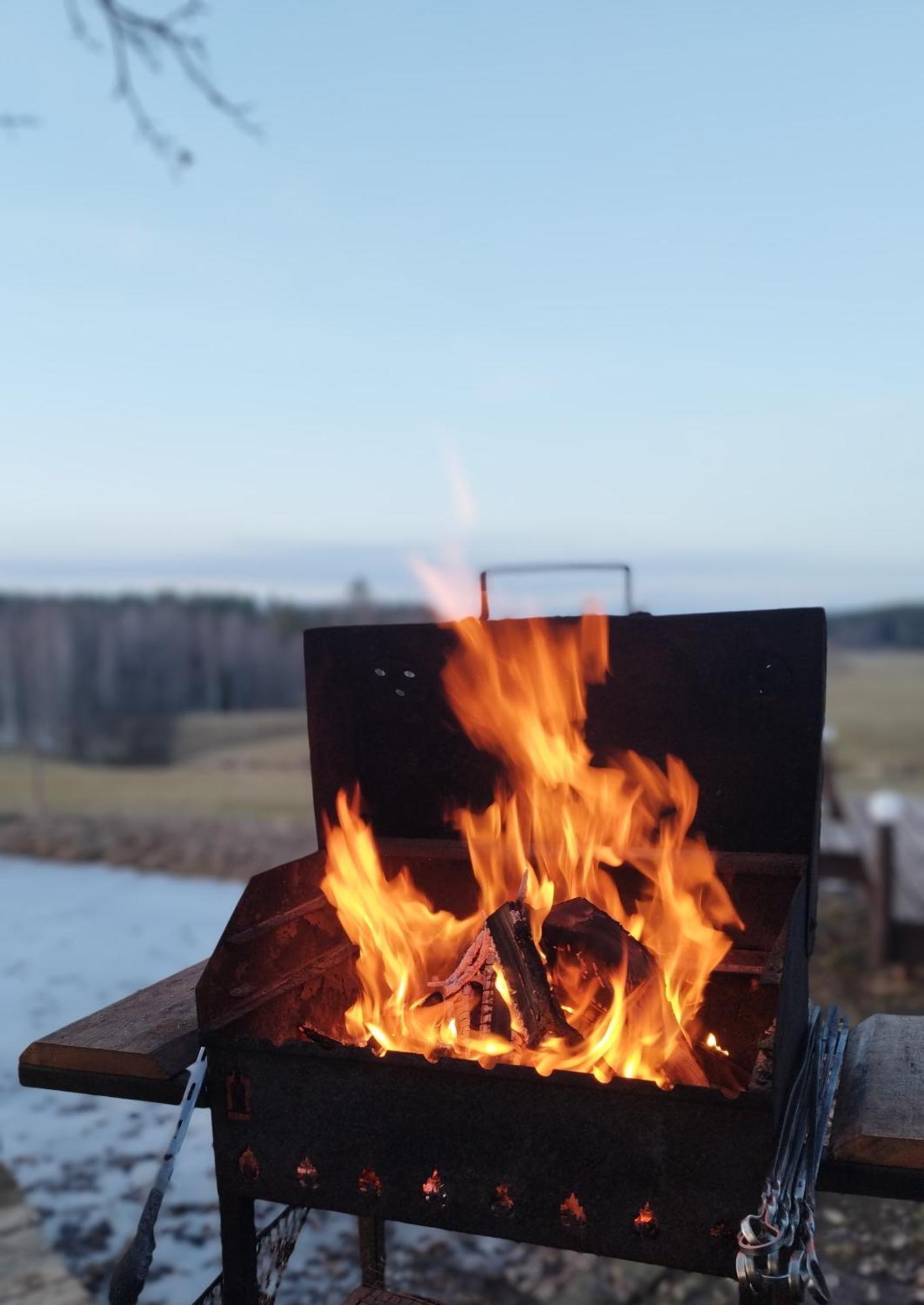 Guesthouse, Sauna & Jacuzzi In Gauja Valley - Kakukalns Straupe ภายนอก รูปภาพ