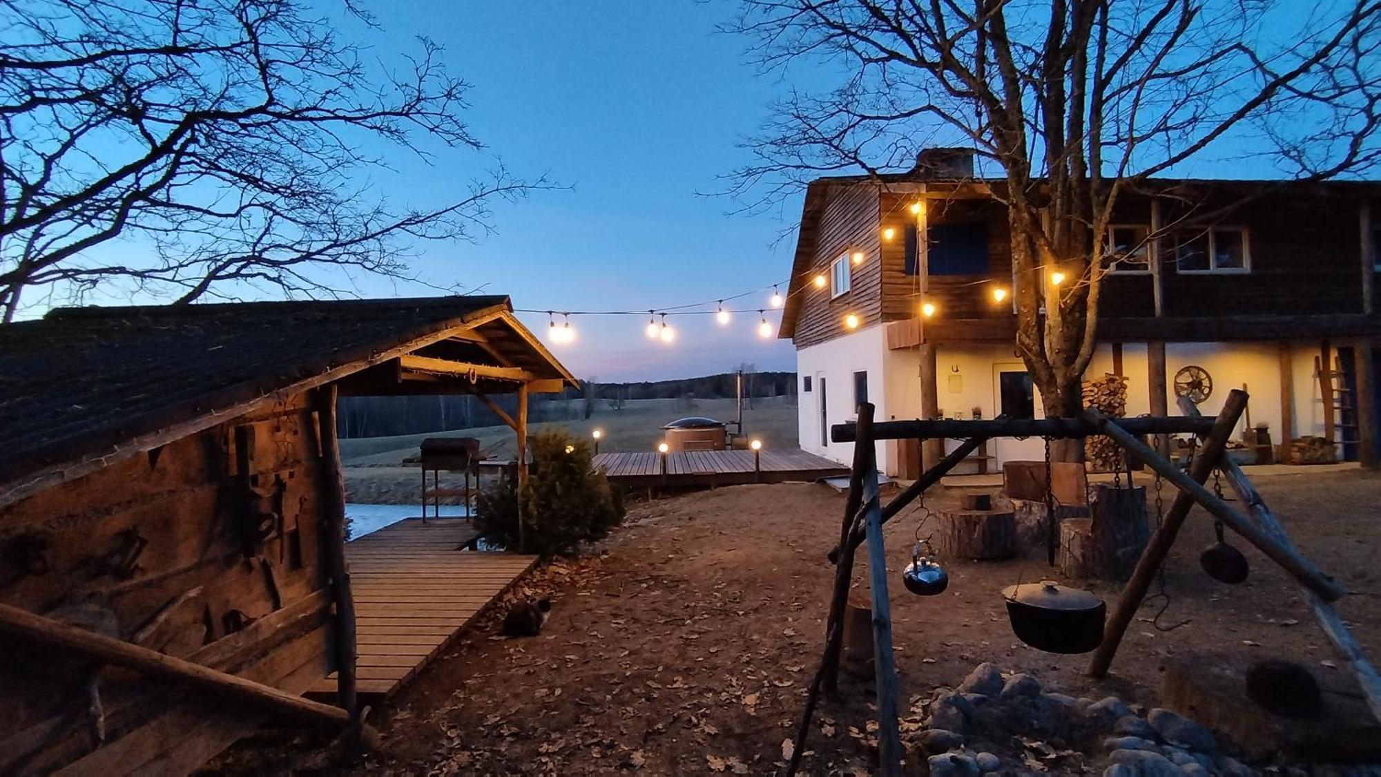 Guesthouse, Sauna & Jacuzzi In Gauja Valley - Kakukalns Straupe ภายนอก รูปภาพ