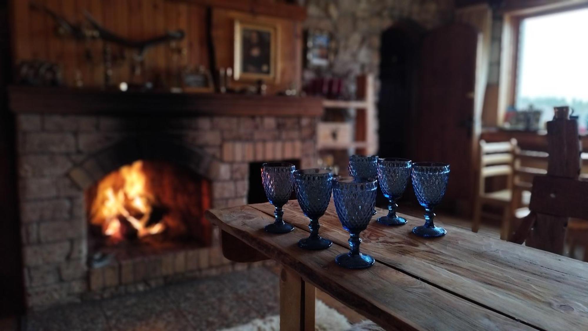 Guesthouse, Sauna & Jacuzzi In Gauja Valley - Kakukalns Straupe ภายนอก รูปภาพ